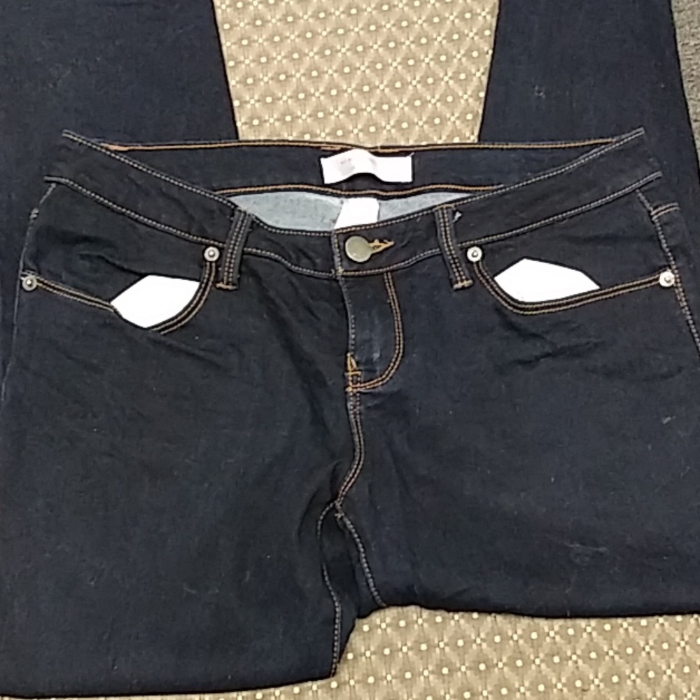 Jeans - Picture 2 of 3